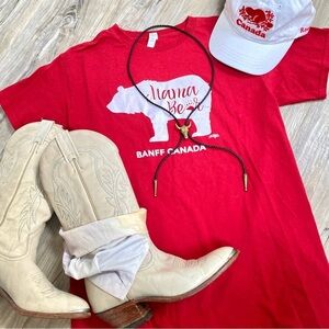 BANFF CANADA Mama bear t shirt w cabin cottage vibe